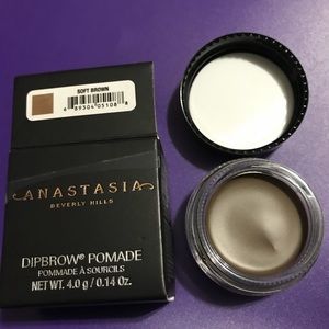 dipbrow pomade- soft brown